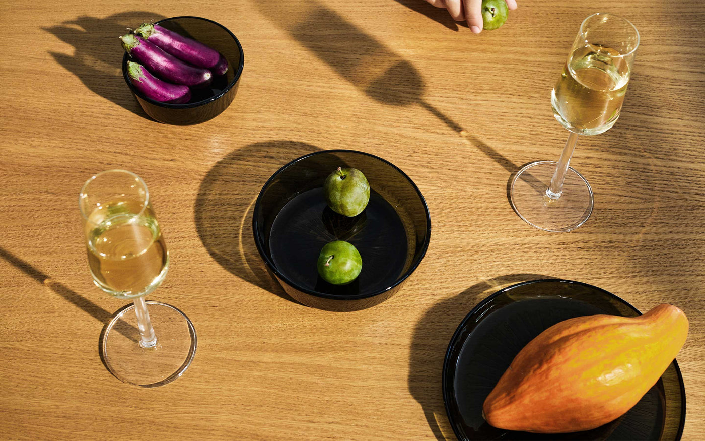 Collection of iittala Essence glass and dinnerware