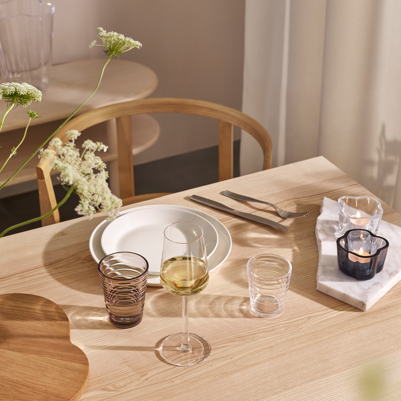 teema white place setting