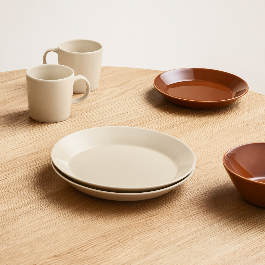 Plato De Porcelana | Foto Premium