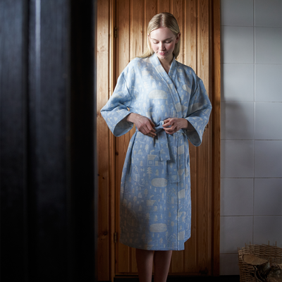 woman wearing kauniste sauna robe