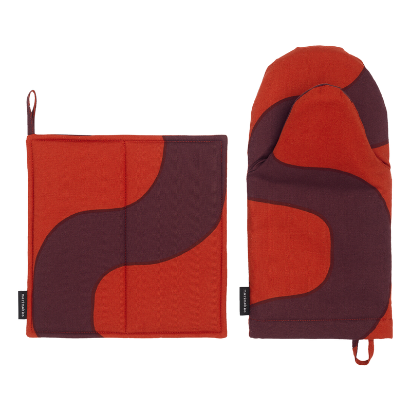 Marimekko Seireeni Pot Holder Oven Mitt Set burgundy red