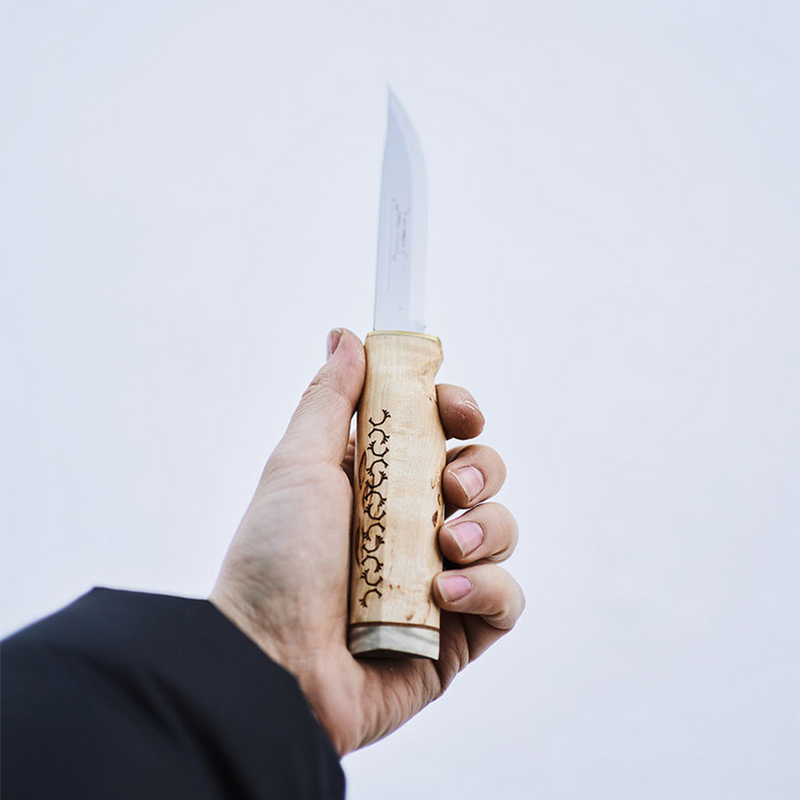 Marttiini Pailakka Reindeer Knife in hand