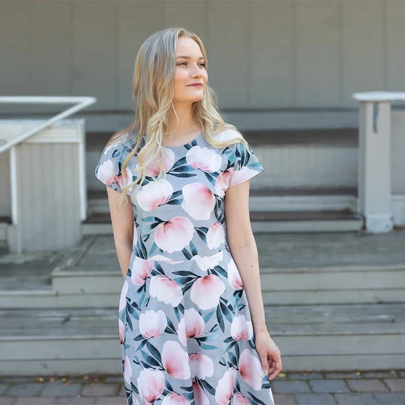 PaaPii Julia Dress - Harmony, grey lifestyle closeup