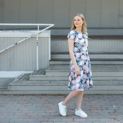 PaaPii Julia Dress - Harmony, grey lifestyle full side
