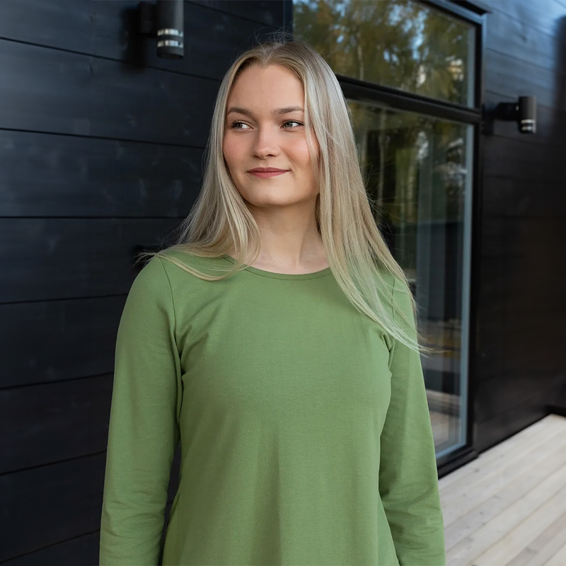 PaaPii Kannel Tunic, green lifestyle waist up