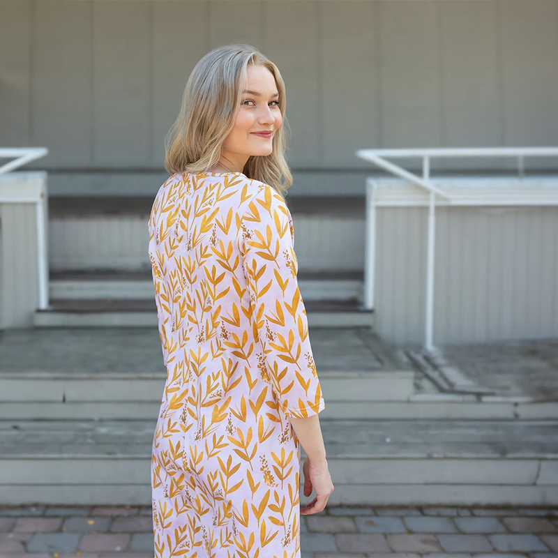 PaaPii Saimi Dress - Grasslands, red lifestyle back