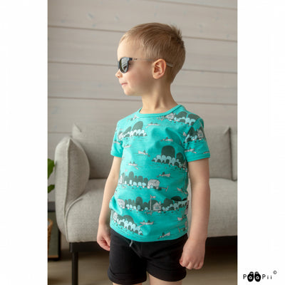 Kid wearing Finnish t shirt with archipelago design