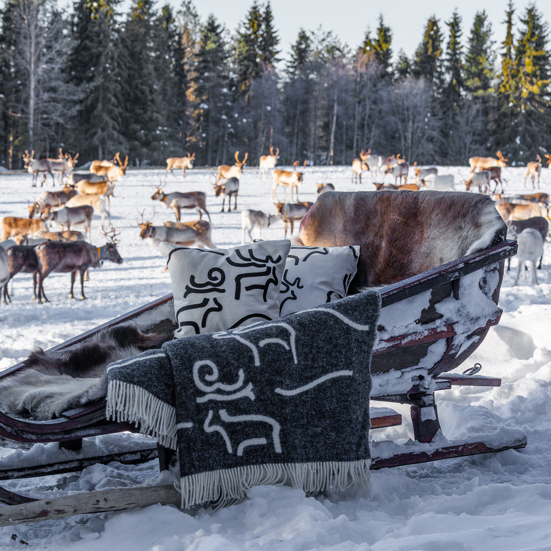 Pentik-Tokka-Wool-Blanket-