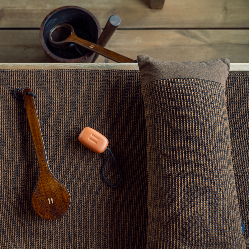 Rento Kenno Sauna brown linens