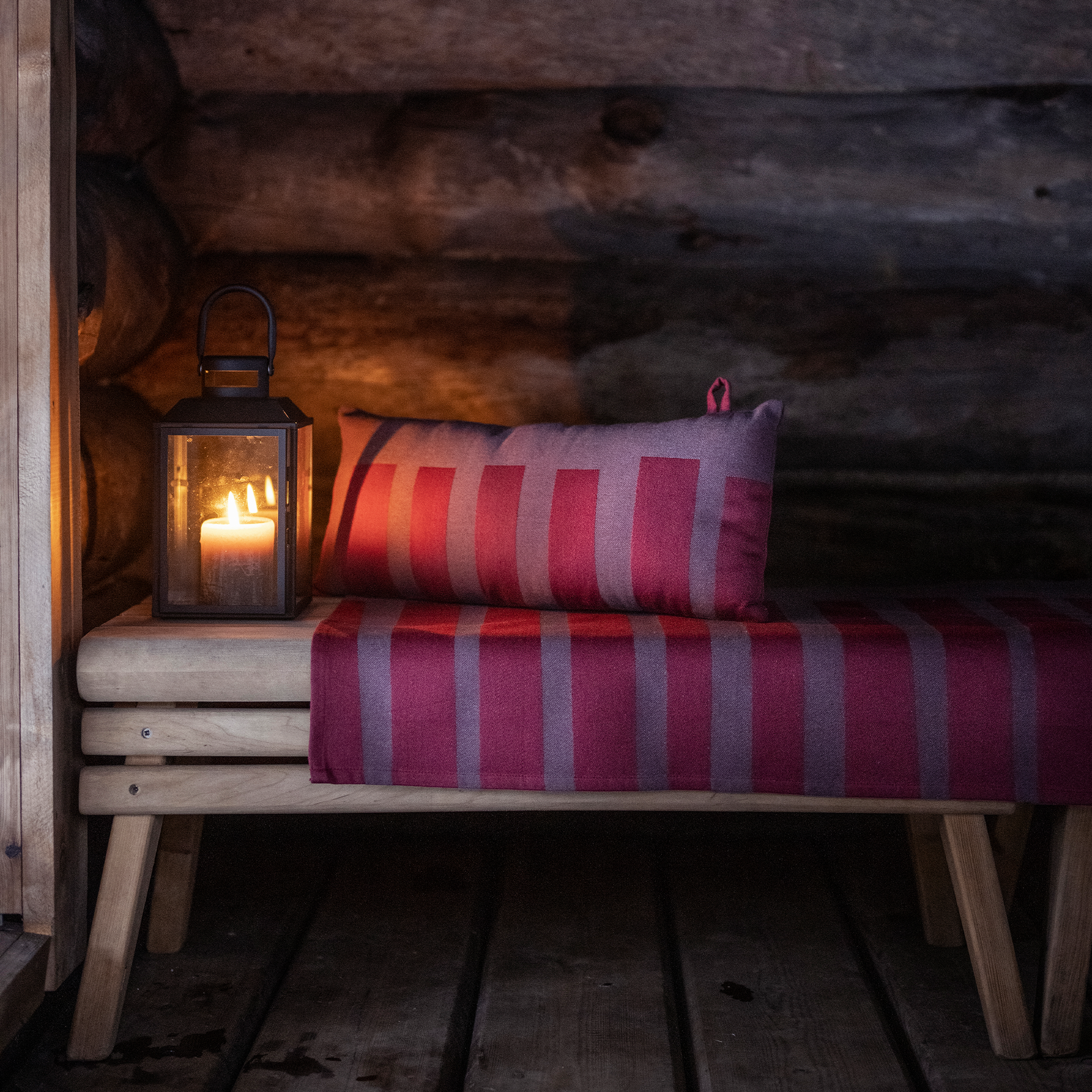 Red Bench Cover Rento Laituri Red Bench Cover – Touch of Finland