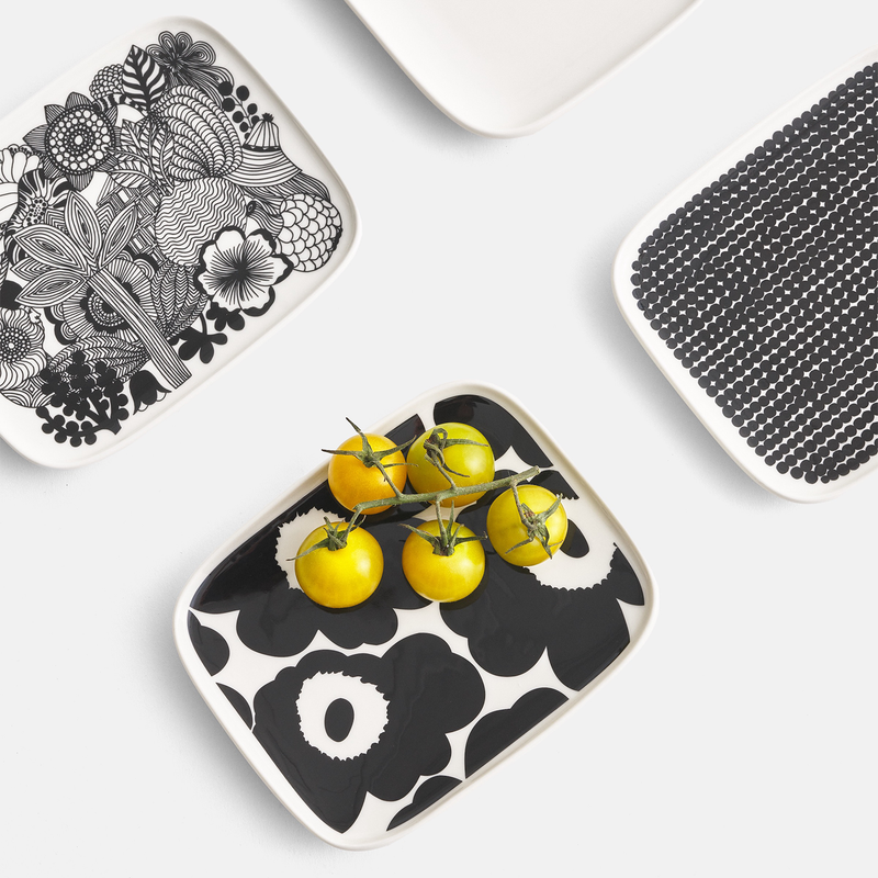 Marimekk Rectangular Plate grouping with Unikko focus