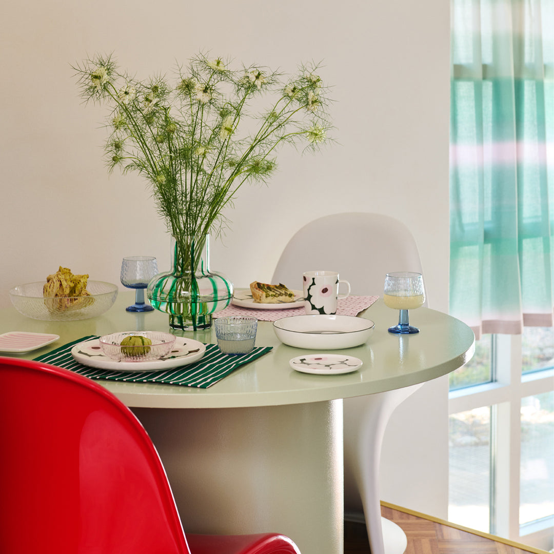 Marimekko Umpu Vase, clear/green – Touch of Finland