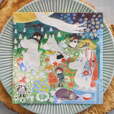 Colorful children's book cover with cartoon characters on a green plate.