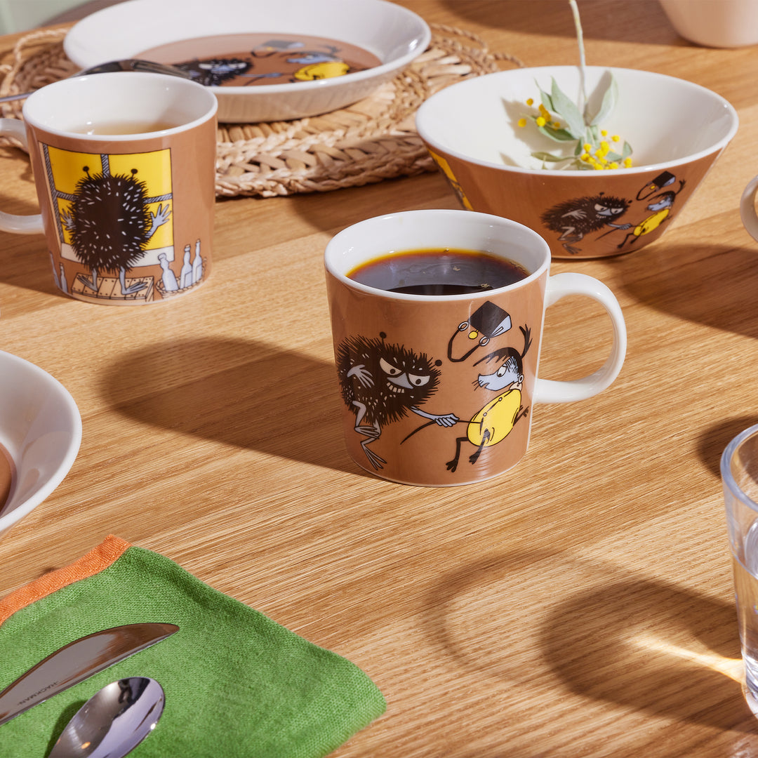 Arabia Moomin Mug - Stinky in Action – Touch of Finland