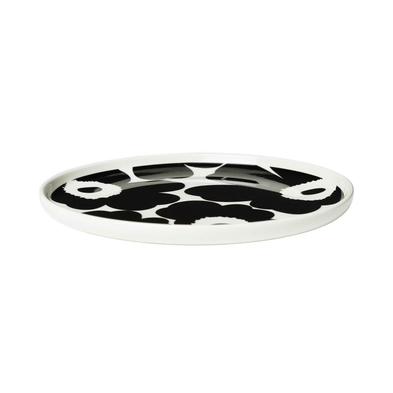 Raised edge of Marimekko Unikko Salad Plate, black/white