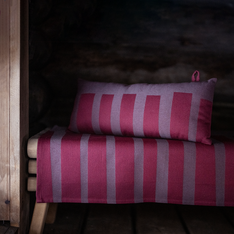 Rento Laituri Sauna Pillow and seat cover on sauna bench