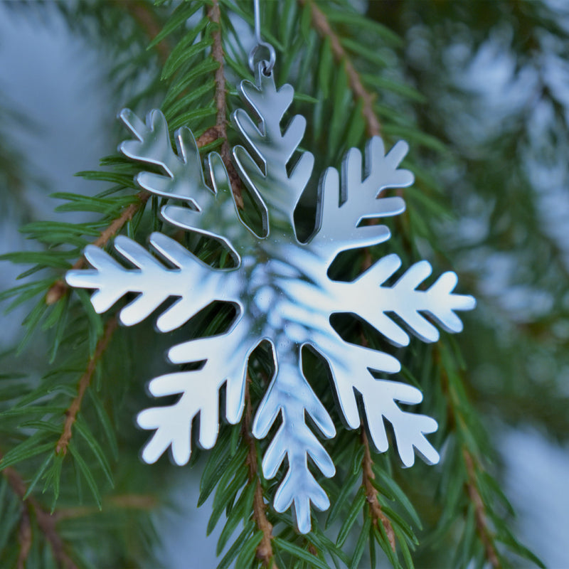Pohjolan Helmi Nordic Snowflake Ornament with reflection