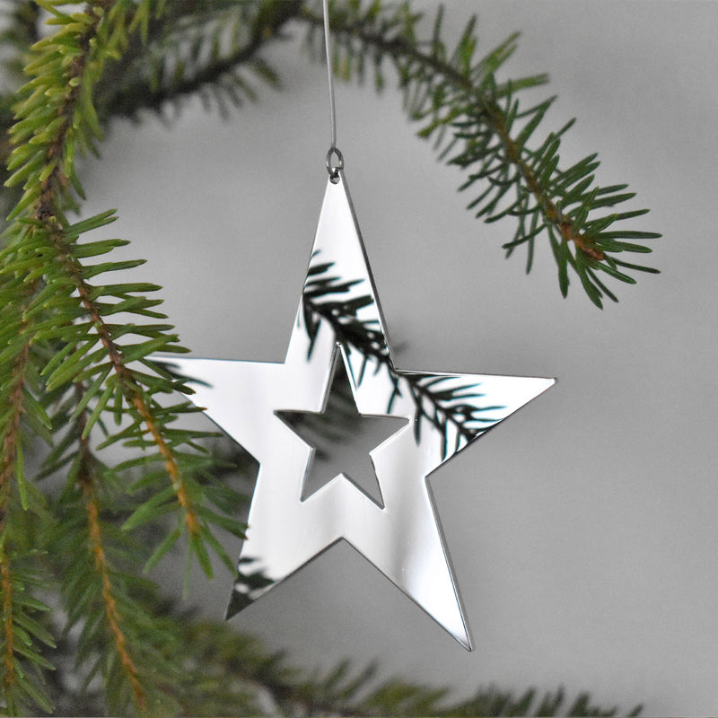 Pohjolan Helmi Shining Star Ornament with reflection